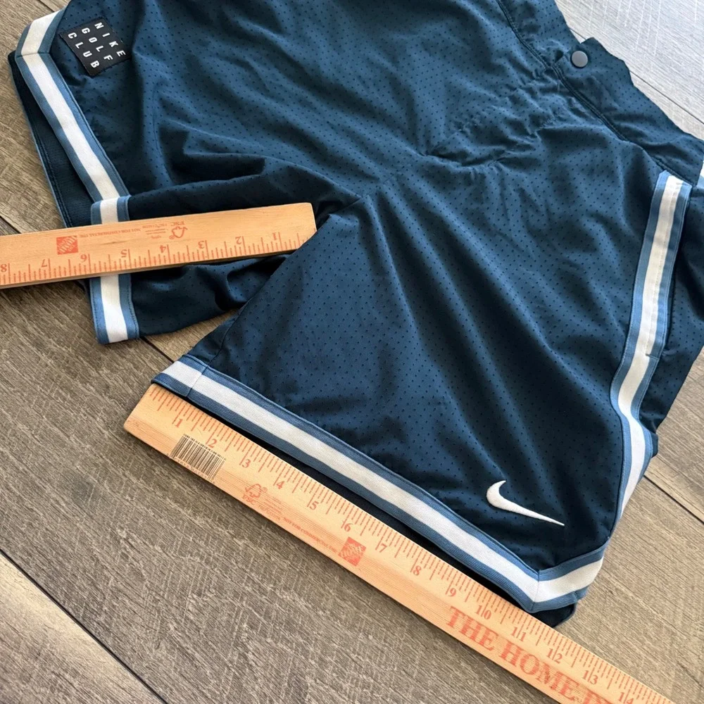 Nike Golf Club Dri-FIT Mesh Shorts Navy Blue Striped Loose Fit Basketball Mens S